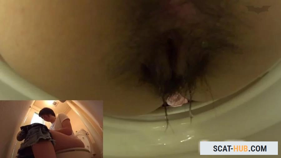 Asian - Hidden camera in a public women’s restroom inside the toilet [FullHD 1080p / mp4 / 494 MB]