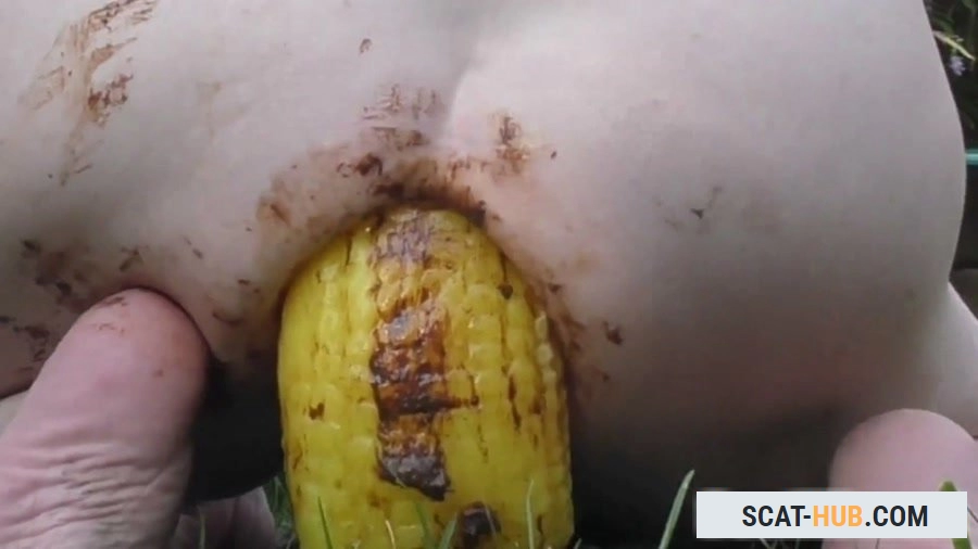 Dirtygardengirl - Shitty Corn Dildo [FullHD 1080p / mp4 / 1.28 GB]