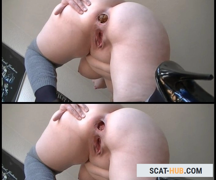 Roxana - ReleasePOV shit in over knees and heels [FullHD 1080p / mp4 / 118 MB]