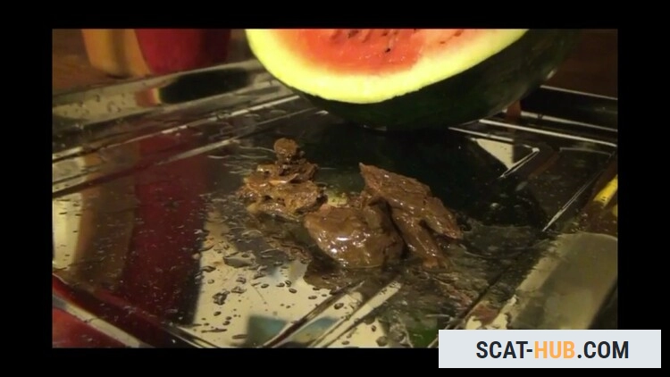 Watermelon, caviar and Champagne for my slave [HD 720p / mp4 / 161 MB]