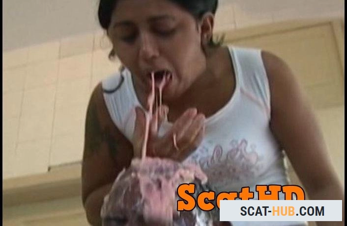 Kevin, Latifa - Vomiting On The Slave! 2 [SD / mp4 / 201 MB]
