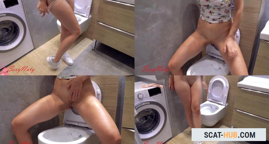 sexynaty - Wie Madchen wirklich in die Toilette pissen [FullHD 1080p / AVC / 29.45 MB]