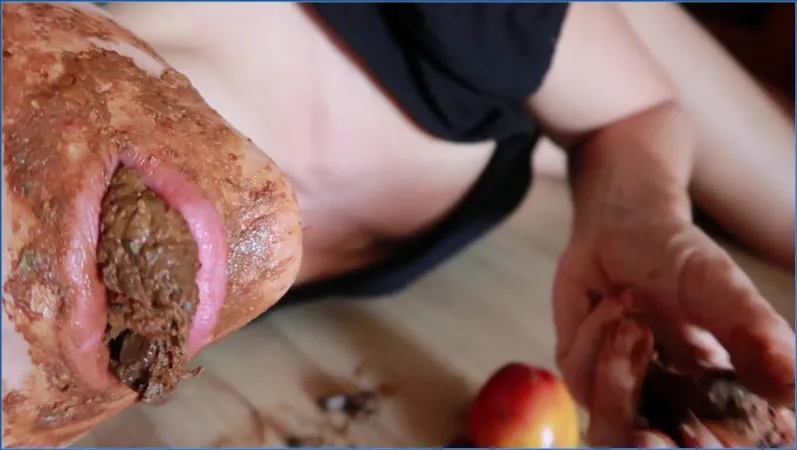 Sabrina Dacos - Gaping Pooping Fetish from Germany - scat porn video at Scat-Hub.com