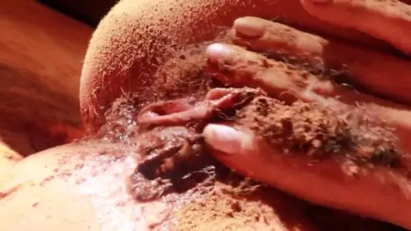 Cocoa Powdered [HD 1080p / mp4 / 24.6 MB]