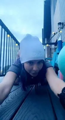 I Lost A Bet [UltraHD 2K / mp4 / 315 MB]