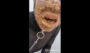 The slave eats her master's shit from the toilet [HD 720p / AVC / 570.39 MB]