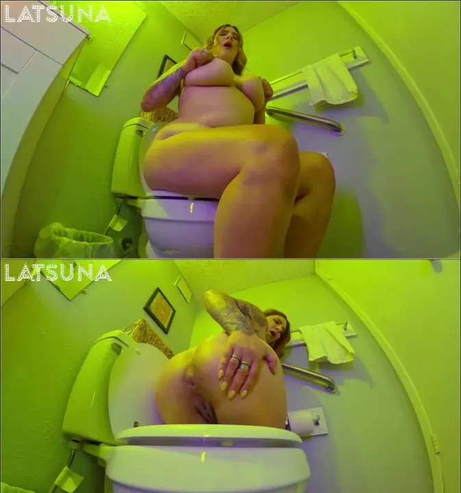 Lady Latsuna: Toiletqa (Femscat) - scat porn video at Scat-Hub.com