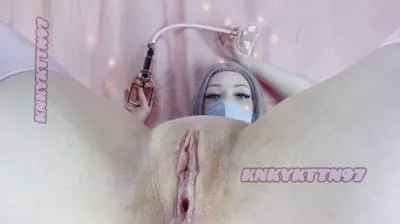 Online Gummi and Pumping [FullHD 1080p / mp4 / 1.82 GB] scat-hub.com