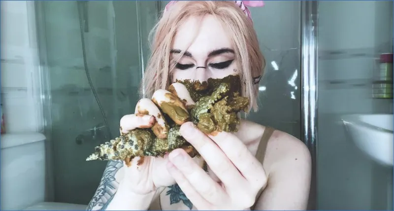 Download Sweet Betty Parlour in Croc Toy and Crazy Scat Girl - Shitting Solo Scat-Hub.com