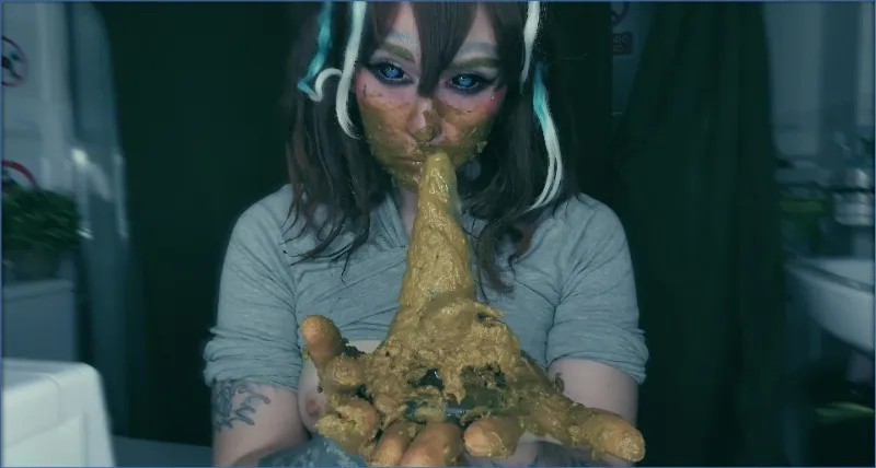 Couple Pooping - Sweet Betty Parlour in Dirty Betty Dirty Plugs - scat porn video at Scat-Hub.com