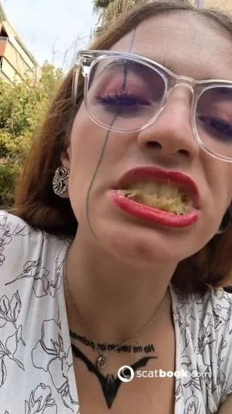Baklavas [SD / mp4 / 91.1 MB]