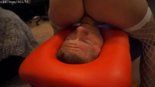 Farts Filth [FullHD 1080p / mp4 / 754 MB]