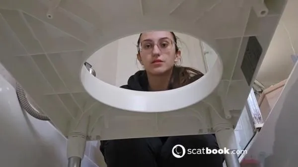 Scatting Girl 01 [HD 720p / mp4 / 58.4 MB]