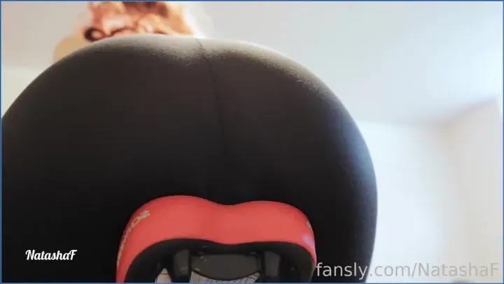 Farting Femdom Video - NatashaF - scat porn video at Scat-Hub.com