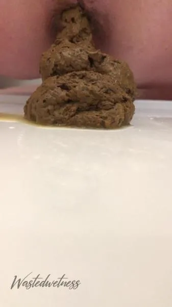 Chocolate Mousse Anyone [FullHD 1080p / mp4 / 19.1 MB]