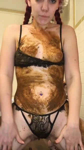 Thanksgiving Dinner Shit [SD / mov / 301 MB]