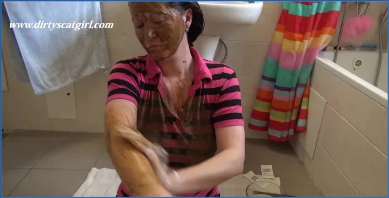 Hair Coloring - Dirtyscatgirl, Shitting & Pissing HD 720p - scat porn video at Scat-Hub.com