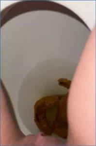 Online Morning poop Kaitlyn Katsaros [UltraHD 2K / mp4 / 10.29 MB] scat-hub.com